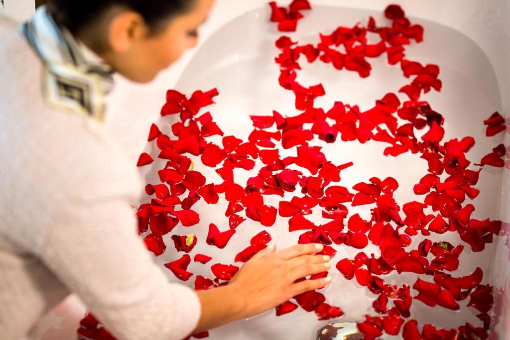 Abaton Island Resort & Spa - 7