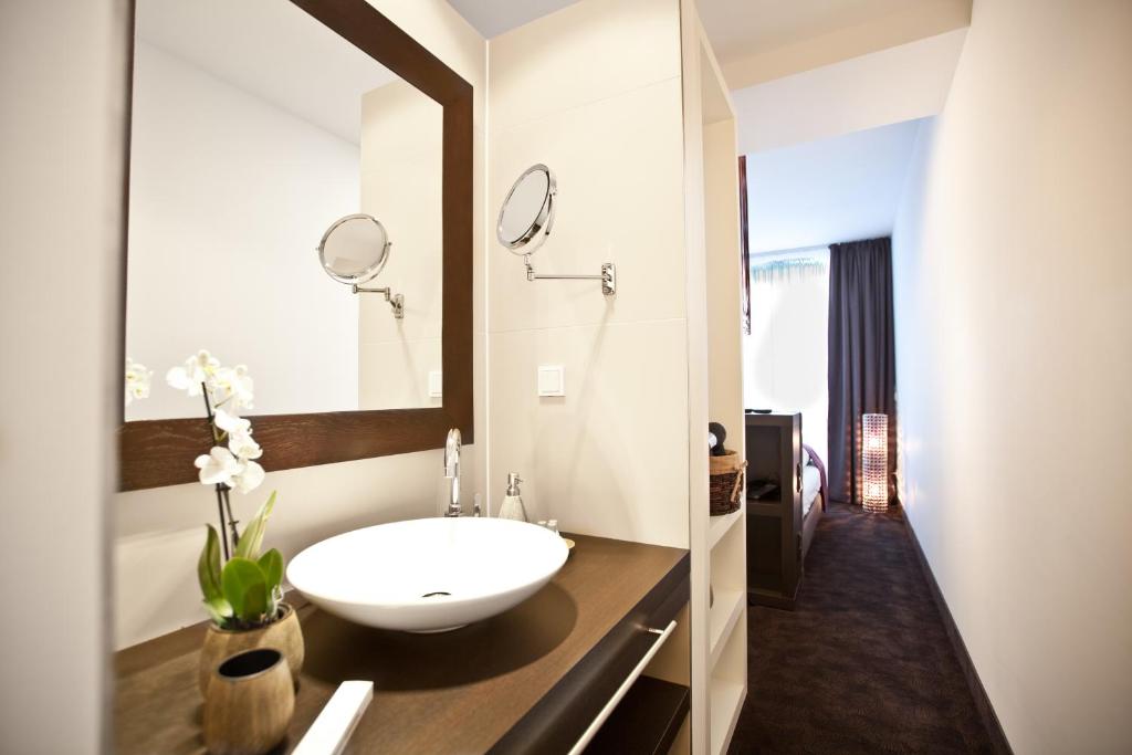 Goodman's Living - 2