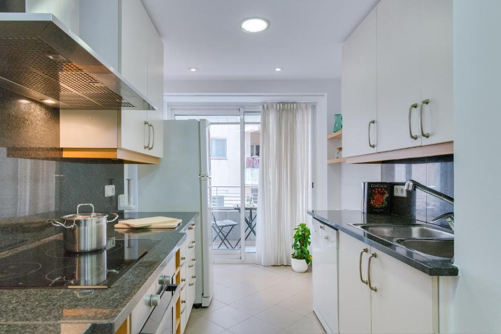 Apartment Flateli Ultonia, Girona, Spain - Booking.com