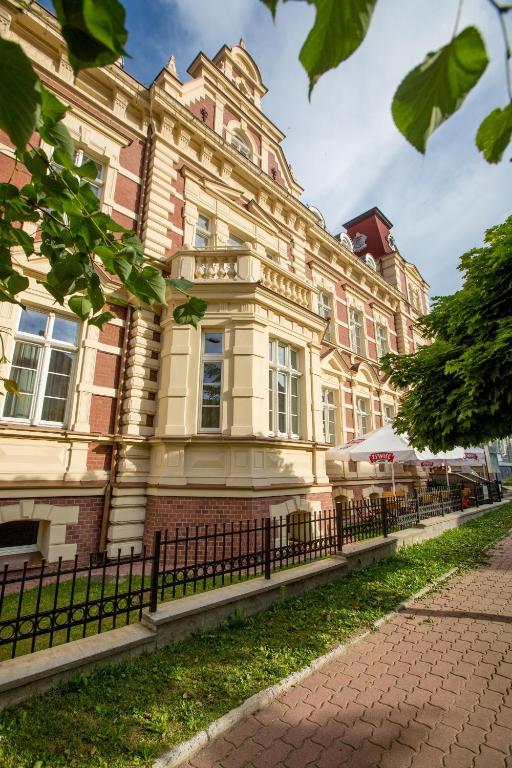 Budova, v ktorej sa hotel nachádza