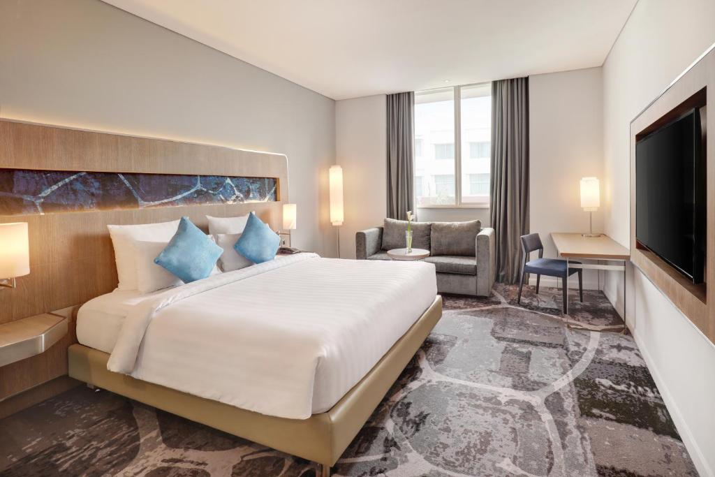Novotel Jakarta Mangga Dua Square - Premier Floor Deluxe King Room