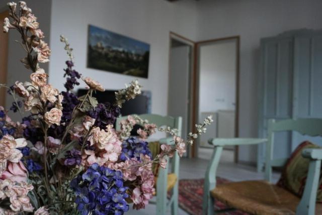 Χώρος καθιστικού στο Rémalard appartement