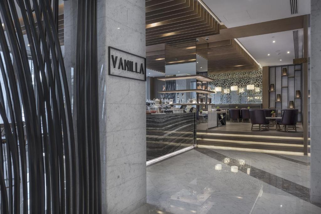 Restaurace v ubytování Al Bandar Rotana – Dubai Creek
