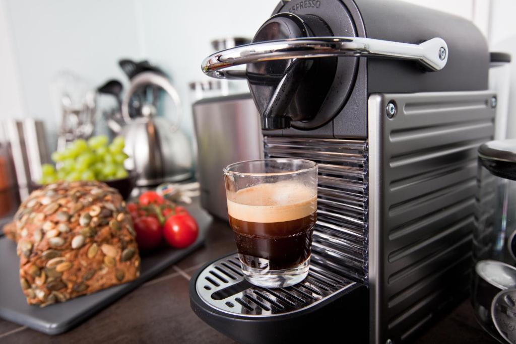 Goodman's Living - 10