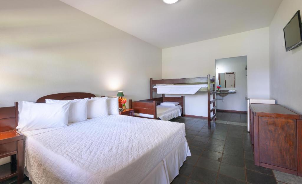  Flamboyant Hotel & Convention