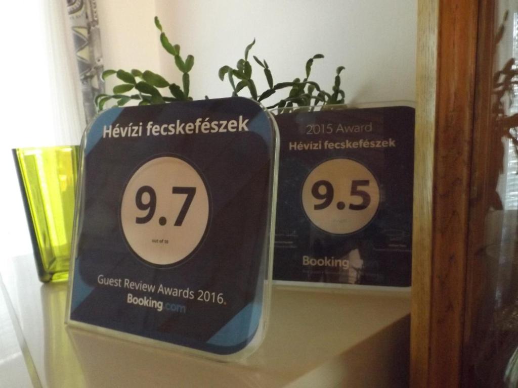 Certifikát, ocenenie alebo iný dokument vystavený v ubytovaní Hévízi fecskefészek