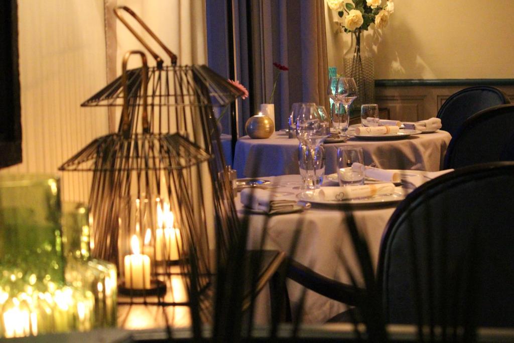 Restaurace v ubytování Hôtel L' Estelle en Camargue