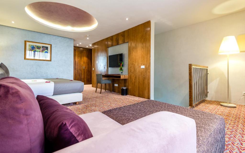 TV a/nebo společenská místnost v ubytování Sahara Hotel Agadir - Adults Only