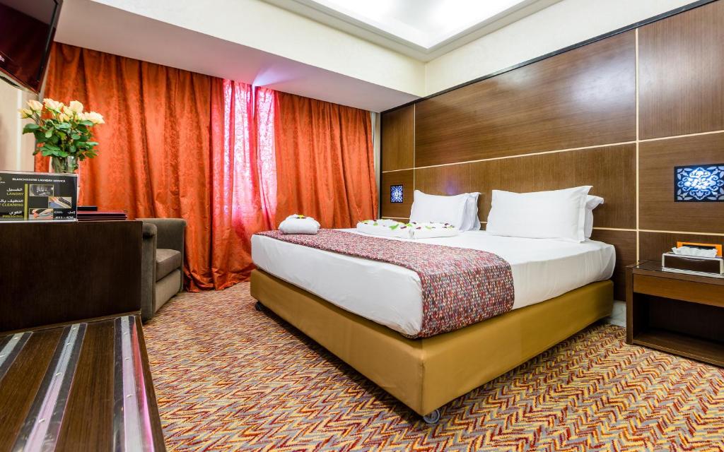 Postel nebo postele na pokoji v ubytování Sahara Hotel Agadir - Adults Only