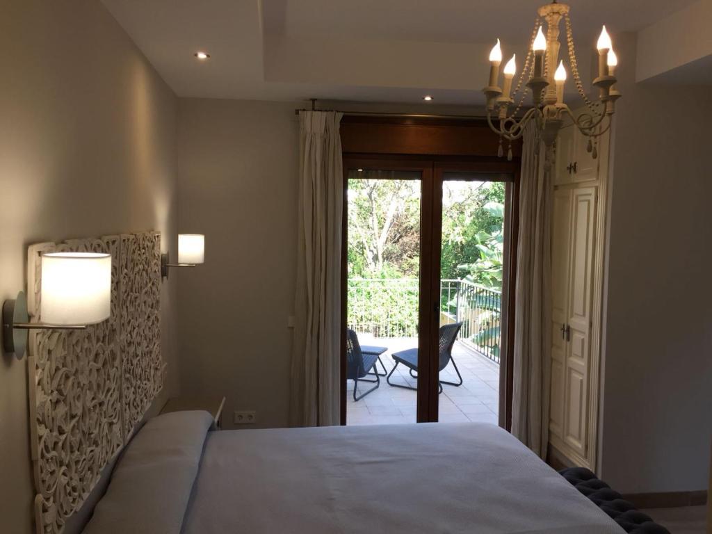 Posteľ alebo postele v izbe v ubytovaní Villa Las Lomas de Marbella