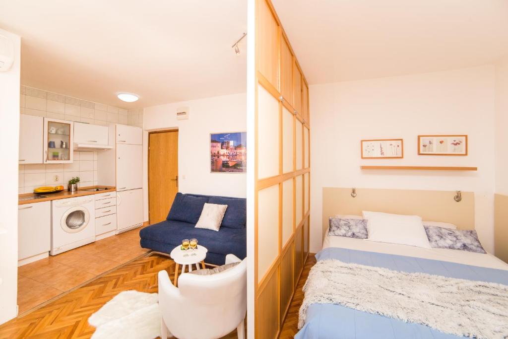 Kuchyň nebo kuchyňský kout v ubytování MarIvan Centar&Beach