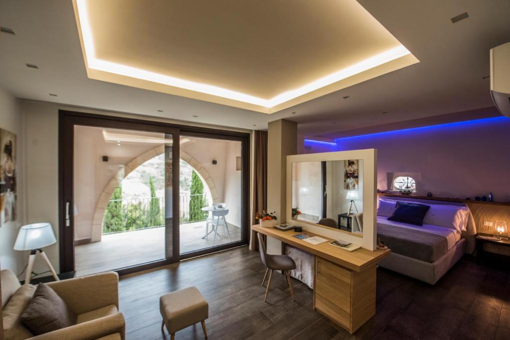 Kete Deluxe Rooms