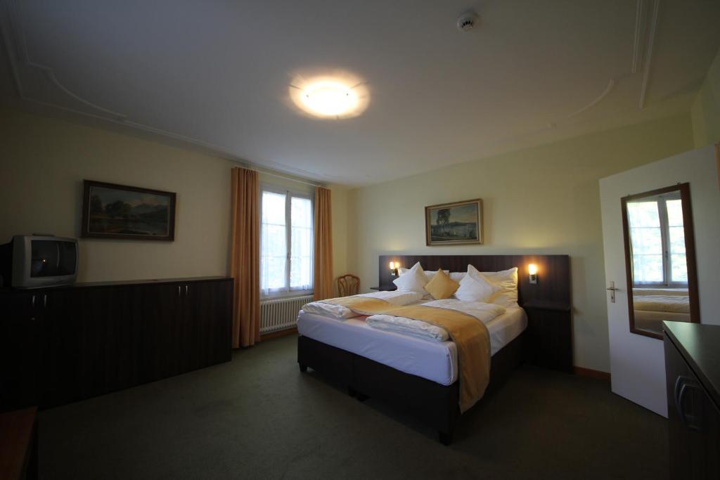 Gasthaus zum Kreuz - Resim 14