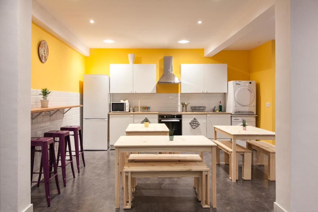 Kuchyň nebo kuchyňský kout v ubytování Balea Hostel