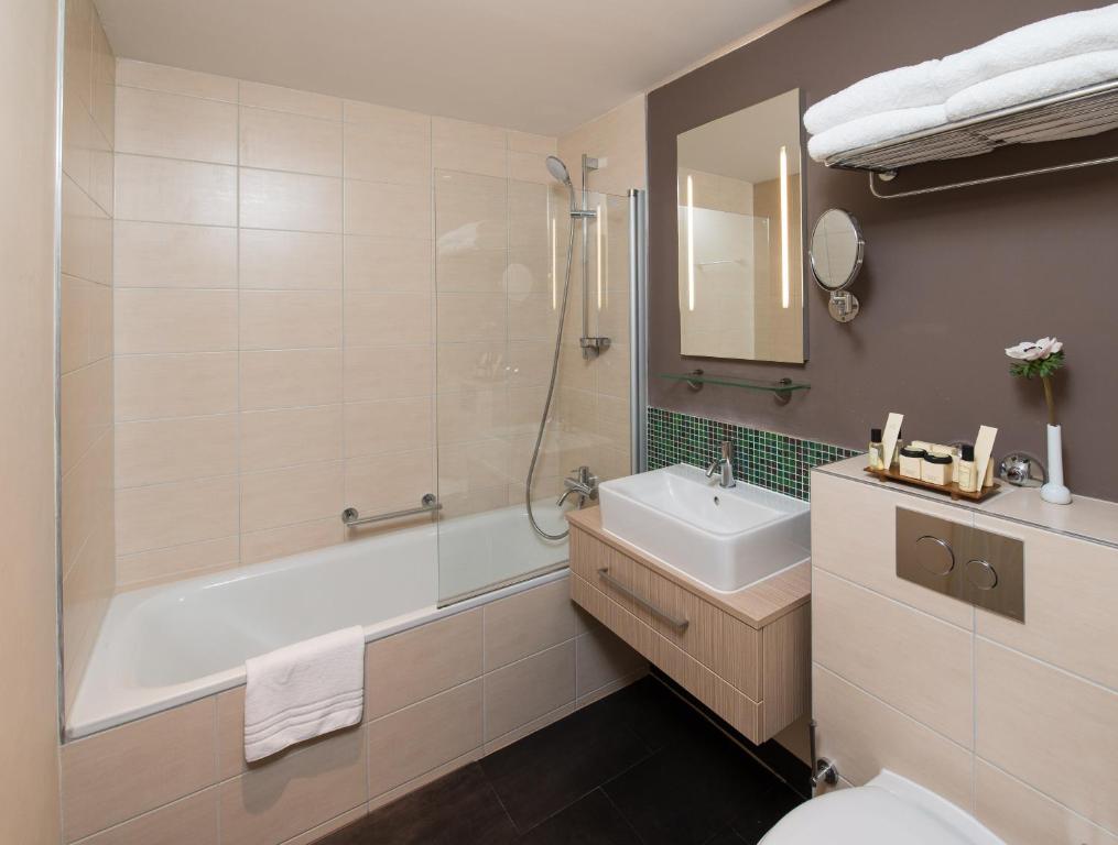 Koupelna v ubytování Hotel New Orly