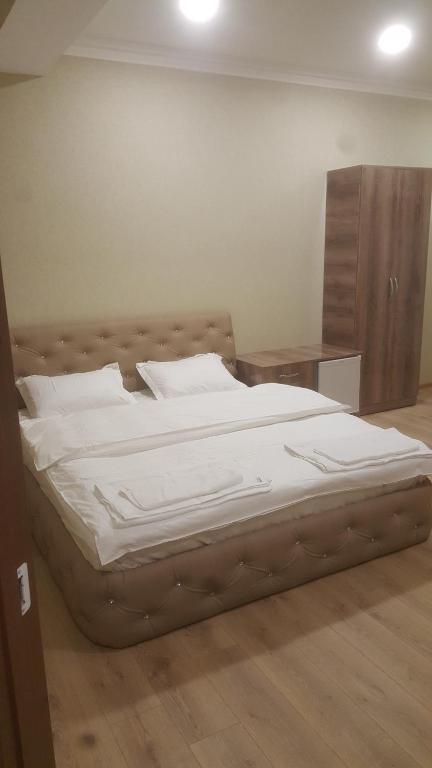 Letto o letti in una camera di Sonya