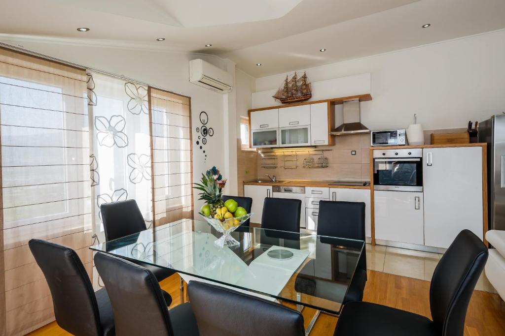 Kuchyňa alebo kuchynka v ubytovaní Apartments Selak
