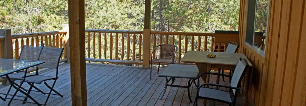 Balkón nebo terasa v ubytování DiamondStone Guest Lodges