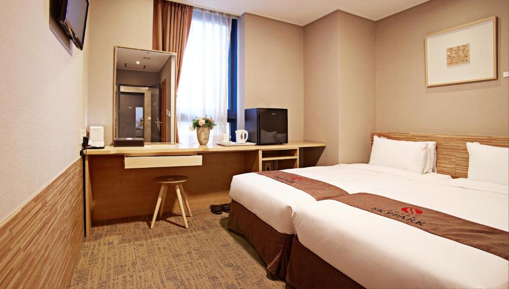TV a/nebo společenská místnost v ubytování Hotel Skypark Myeongdong 2