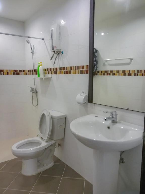 K.M. House - Resim 18