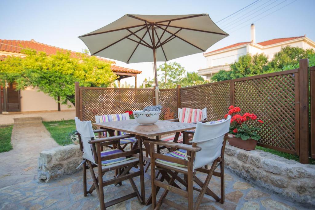 Patio nebo venkovní prostory v ubytování Ancient Corinth Guest House