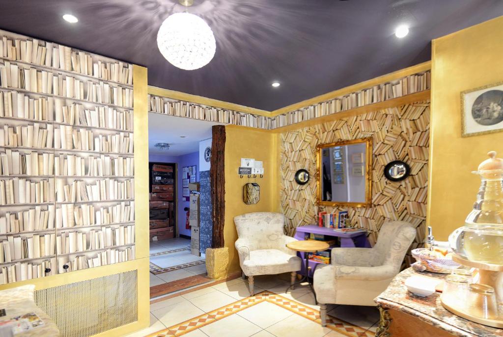 Hôtel Malar - Resim 34