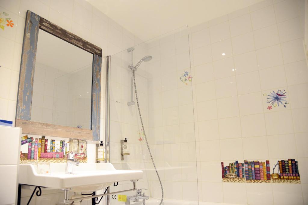 Hôtel Malar - Resim 11