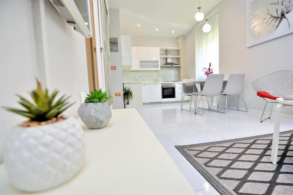 Kuchyňa alebo kuchynka v ubytovaní Apartment Populare