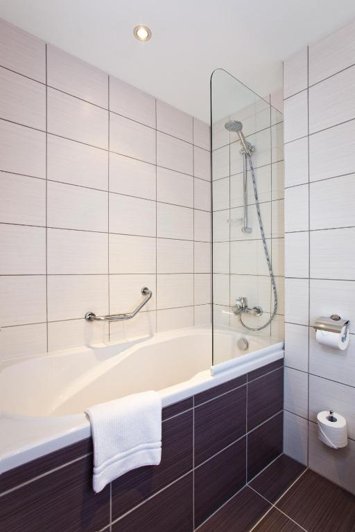 Koupelna v ubytování Qubus Hotel Bielsko-Biała