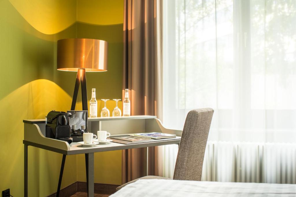 The Ascot Hotel - Resim 4