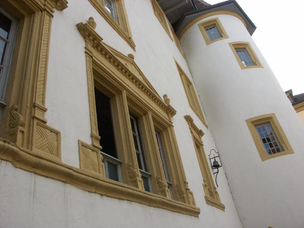Fotografie z fotogalerie ubytování Hôtel du Cheval-Blanc v destinaci Saint-Blaise
