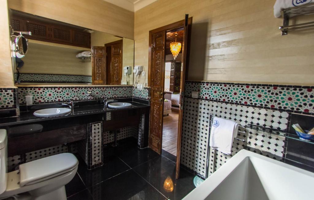 Koupelna v ubytování Riad Fes Andalucia