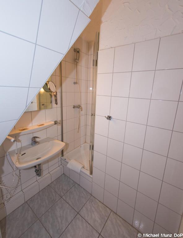 Hotel und Restaurant Löwenbräu Köln - Resim 33