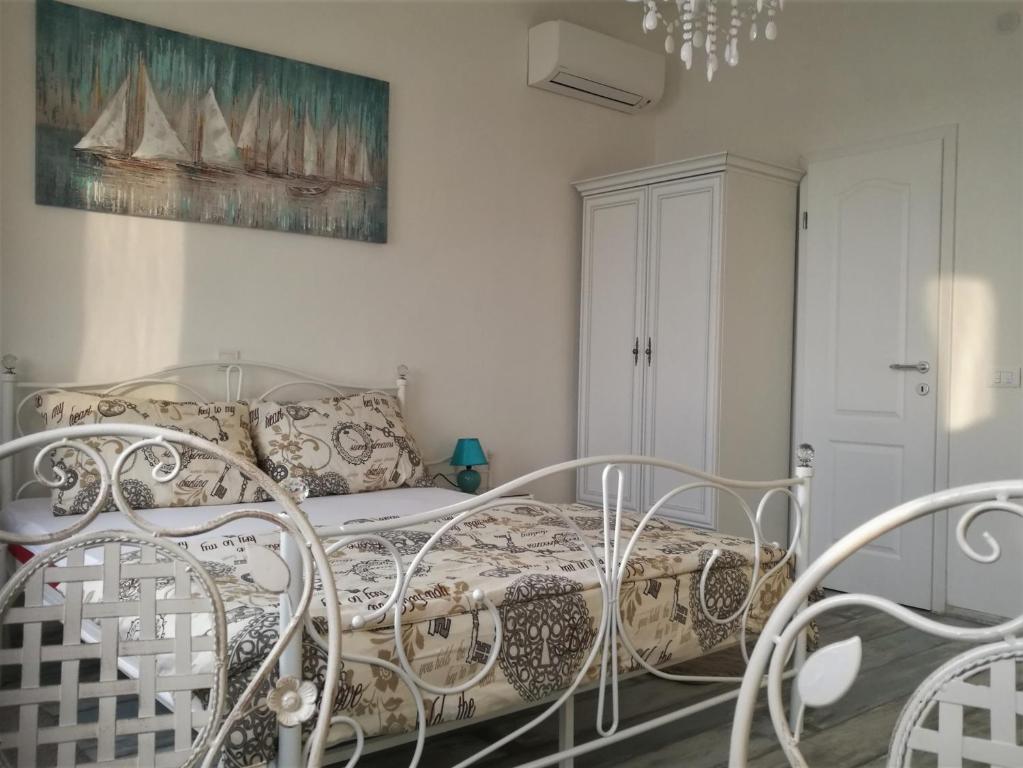 Main Square Apartments with sea view - 15