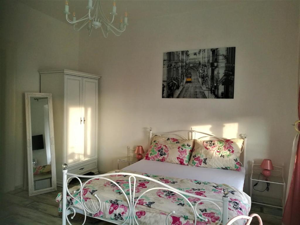 Main Square Apartments with sea view - 14