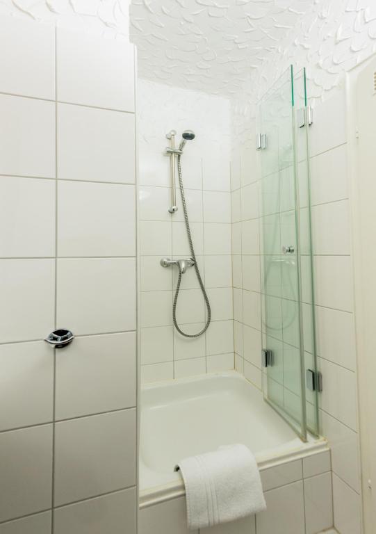 Hotel und Restaurant Löwenbräu Köln - Resim 30