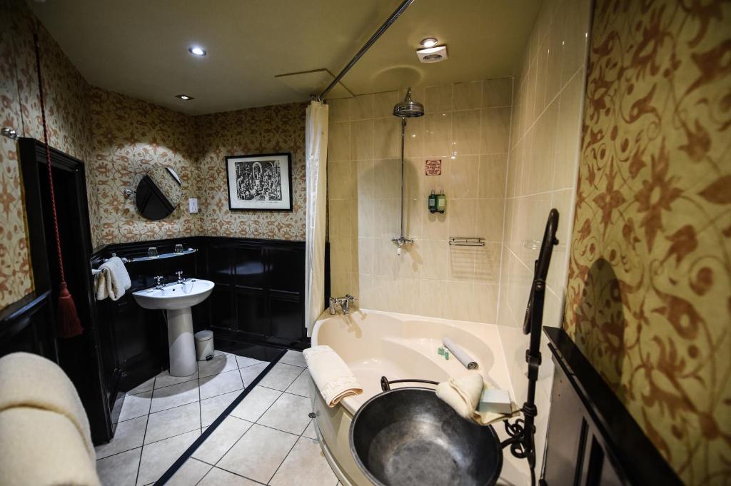 Lumley Castle Hotel - Castle State Room