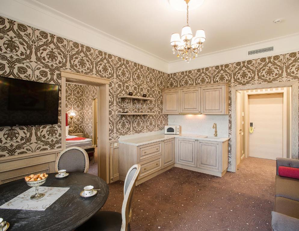 Levada Park-Hotel - Suite Con Balcón