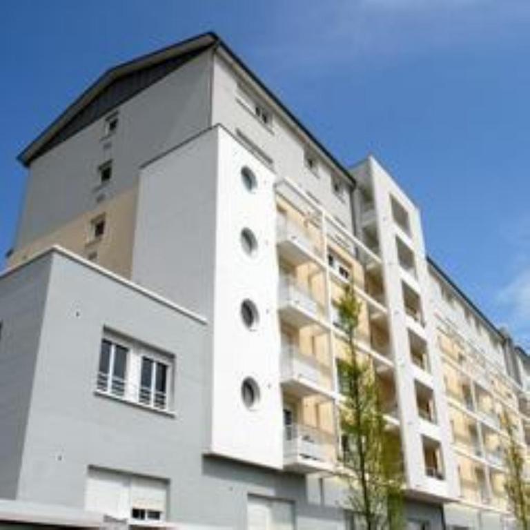 アパートホテルが所在する建物