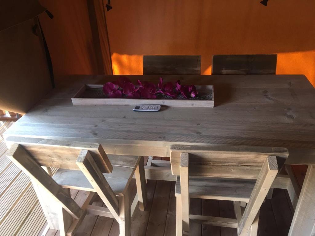 Fotografie z fotogalerie ubytování Glamping Lodge Estartit v destinaci L'Estartit