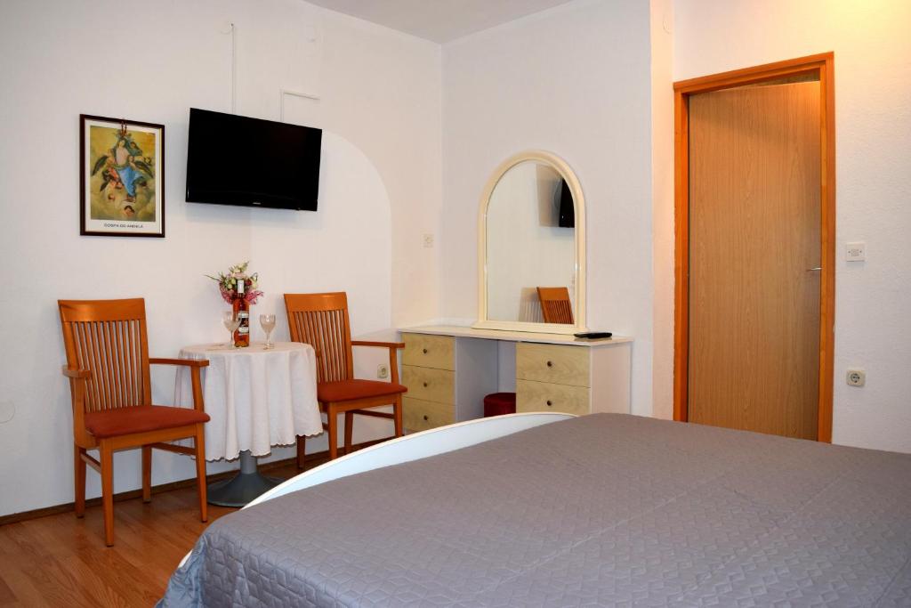 Gallery image of Holiday room Macukin in Brela