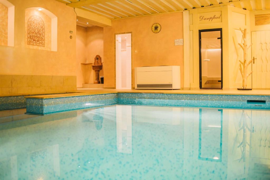 Bazén v ubytování Hotel Dr Otto Murr B&B nebo v jeho okolí