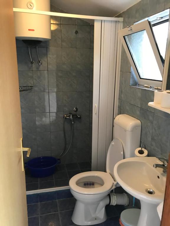 Ванная комната в Apartments Rade Bigovo