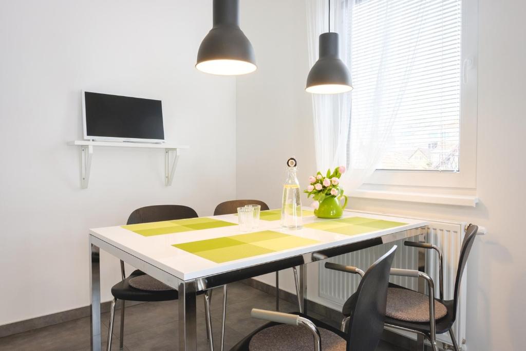 TV a/nebo společenská místnost v ubytování Apartment Zelená zahrada