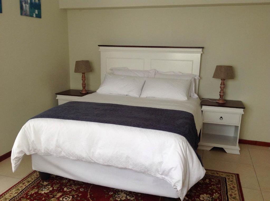 Vinolux Guest House - Deluxe Double Or Twin Room