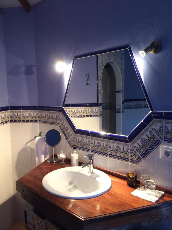 Hotel Rural La Rosa de los Tiempos - 16