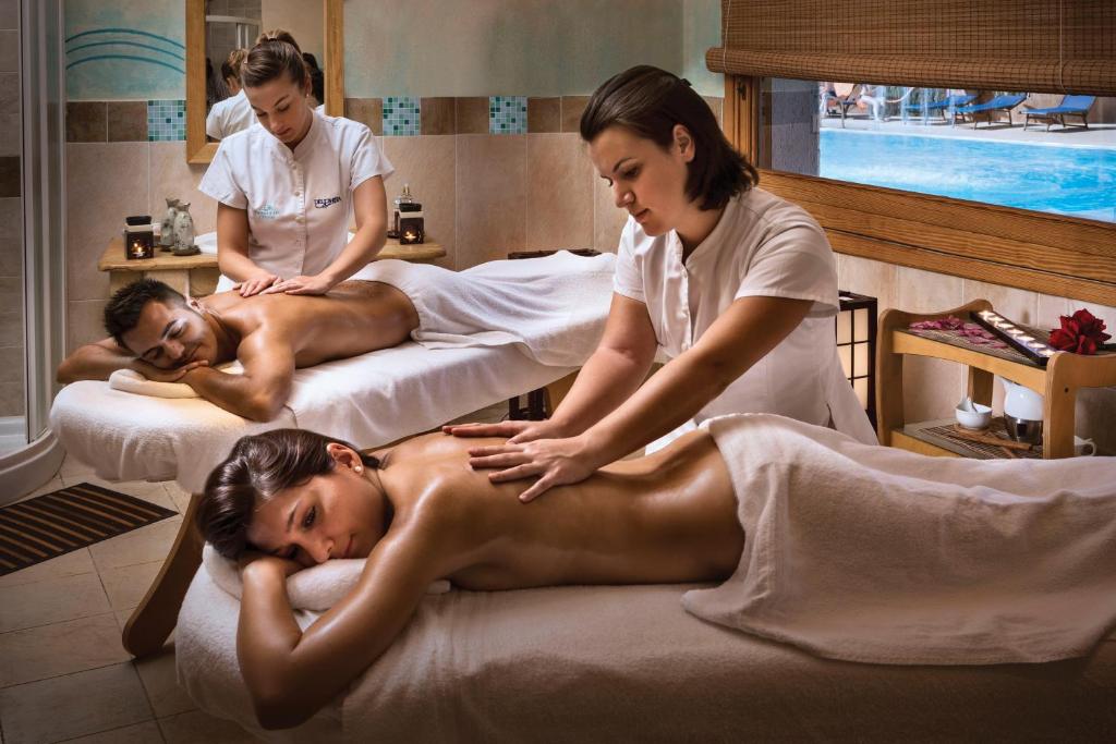 Hosté ubytování Hotel Marinedda Thalasso & Spa
