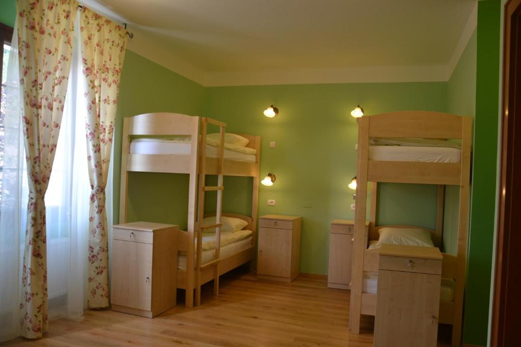 Postel nebo postele na pokoji v ubytování Guesthouse Bistra