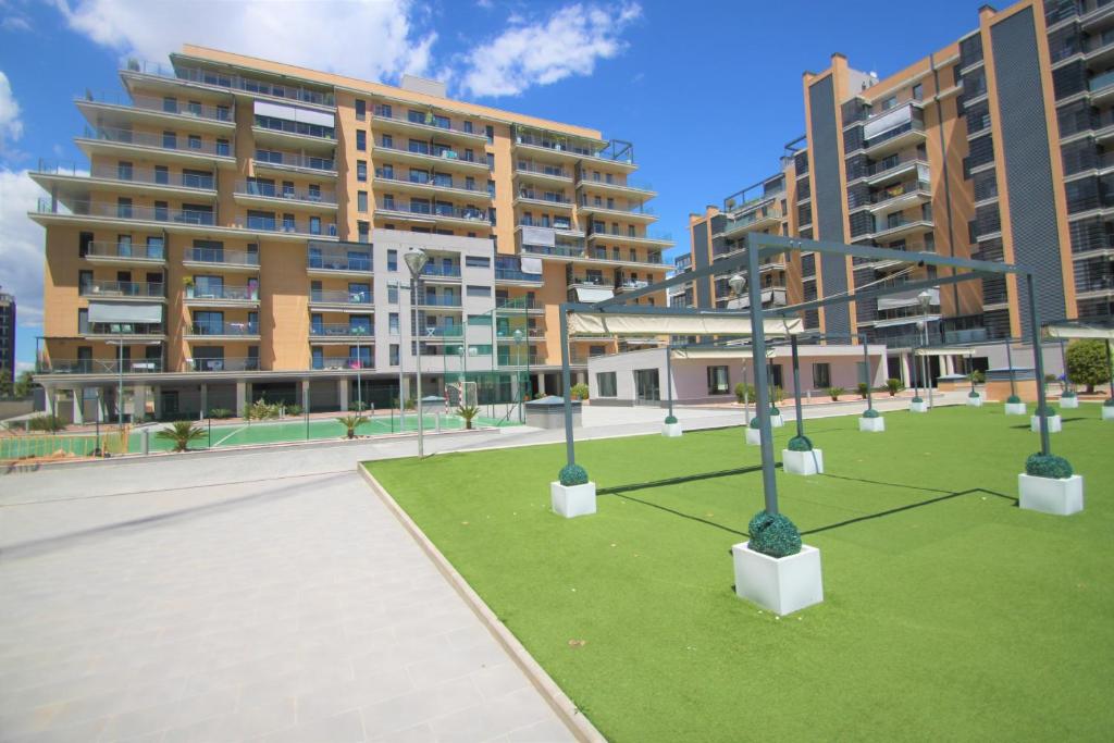 CasaTuris Playa, piscina y parking en Residencial San Juan ...