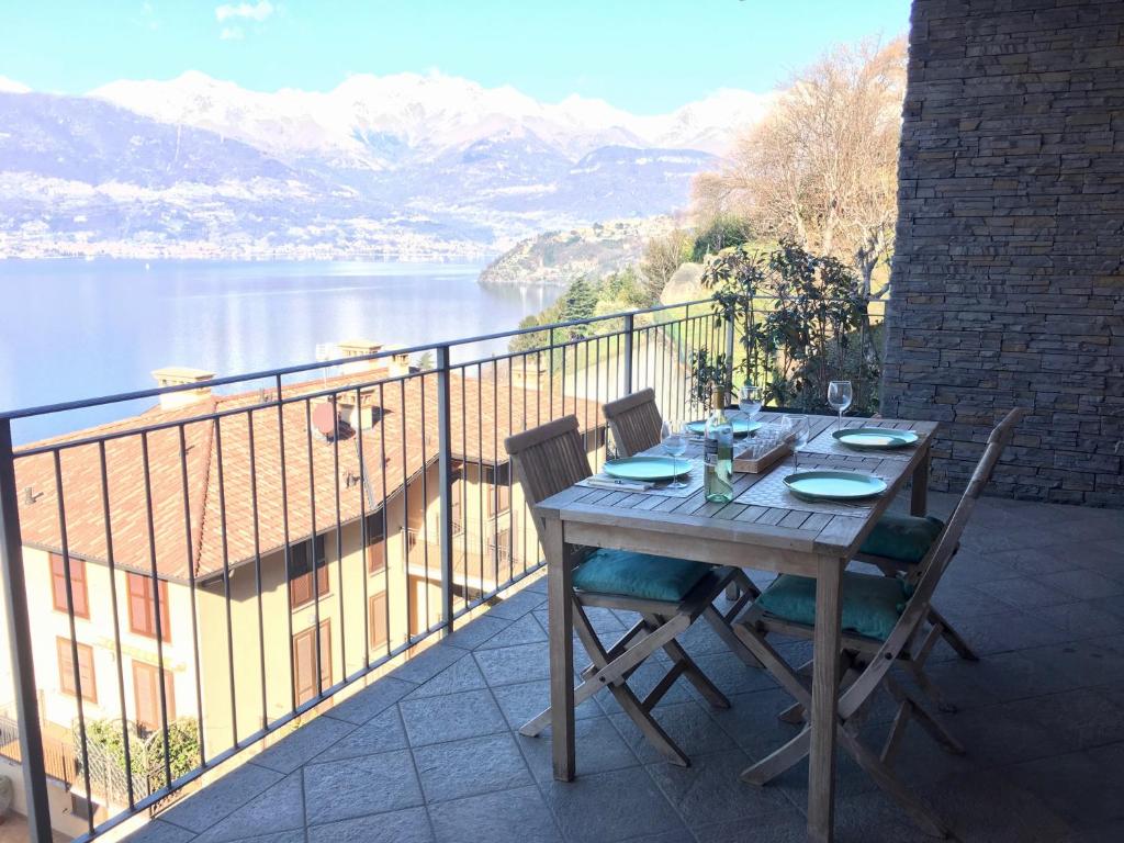 Peisaj natural din apropierea acestui apartament